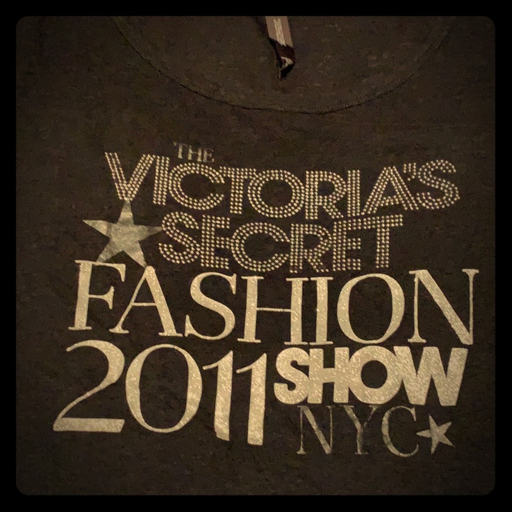 Victoria’s Secret Fashion Show 2011 burn-out tunic
